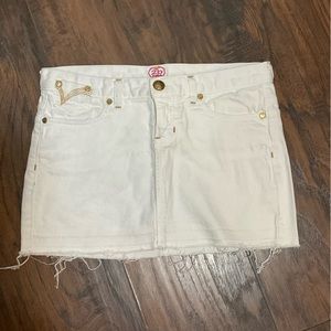 2B BEBE Women White Denium Skirt, Distress, Sz: 27.